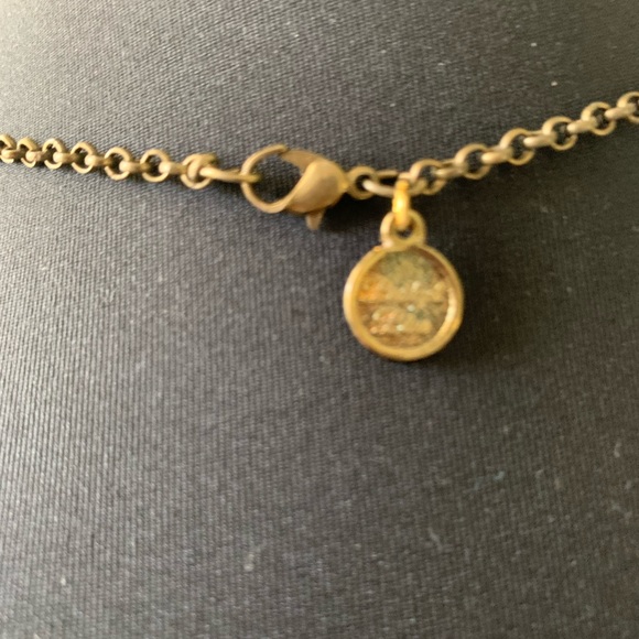 Necklace fleur de Lis angel - Picture 4 of 10